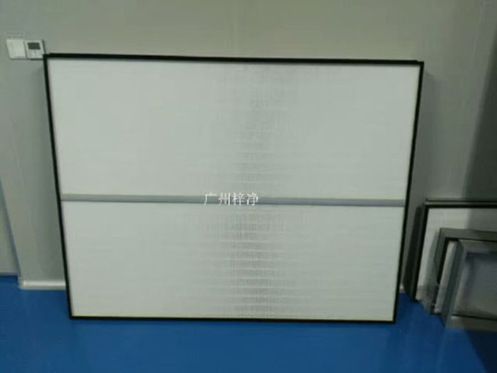 HEPA高效過濾網(wǎng)可廣泛用于光學(xué)電子、LCD液晶制造，生物醫(yī)藥、精密儀器、飲料食品，PCB印刷等行業(yè)無塵凈化車間的空調(diào)末端送風(fēng)處。